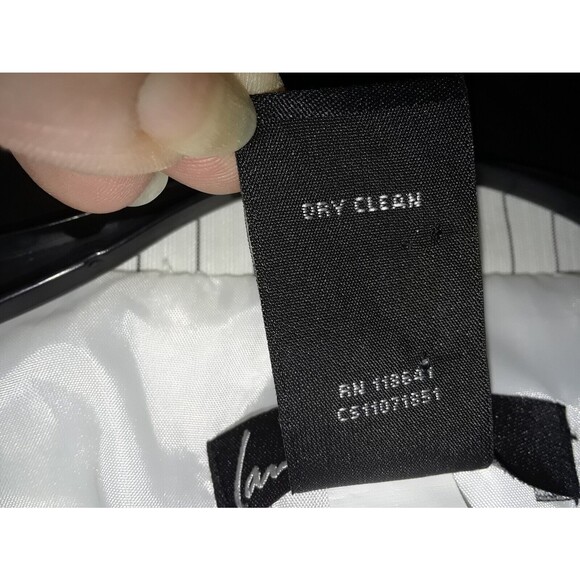 Lane Bryant The Bryant Blazer Size 18 One Button White Pinstripe Notch Lapel - Picture 10 of 10